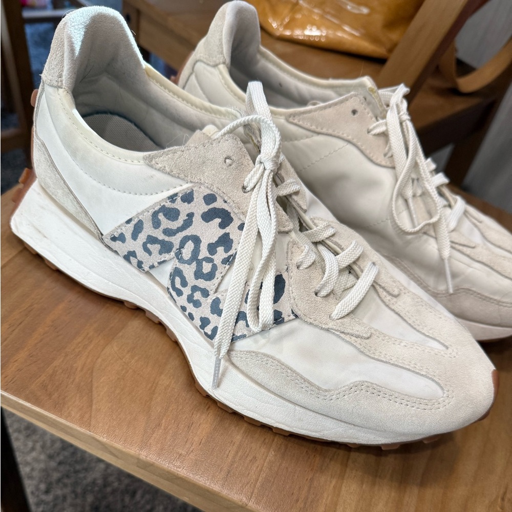 Womens New Balance 327s - 10w